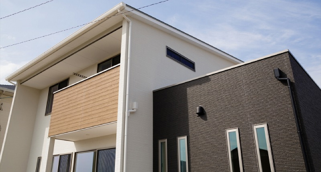 S-HOUSE