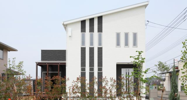 I-HOUSE