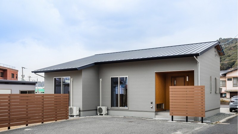 明るいLDKと和室がつながるのびやかな平屋