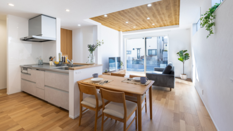 収納も動線もこだわった半平屋の家